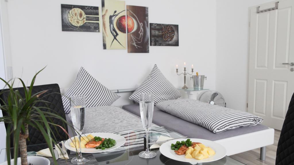 Villaci Business Apartments Лаймен Стая снимка