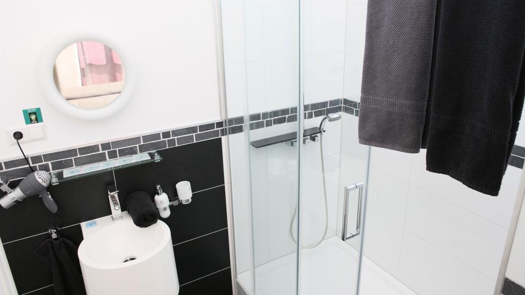 Villaci Business Apartments Лаймен Стая снимка