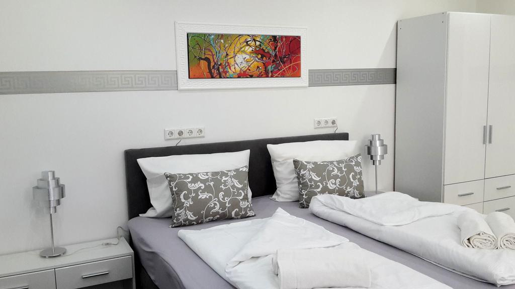 Villaci Business Apartments Лаймен Екстериор снимка