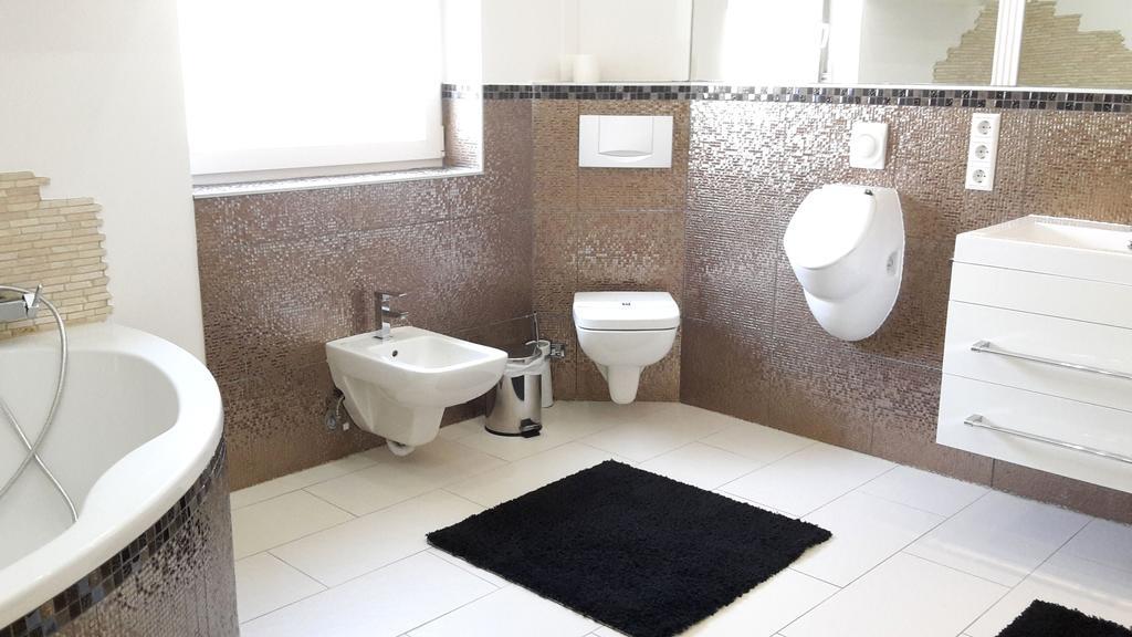 Villaci Business Apartments Лаймен Екстериор снимка