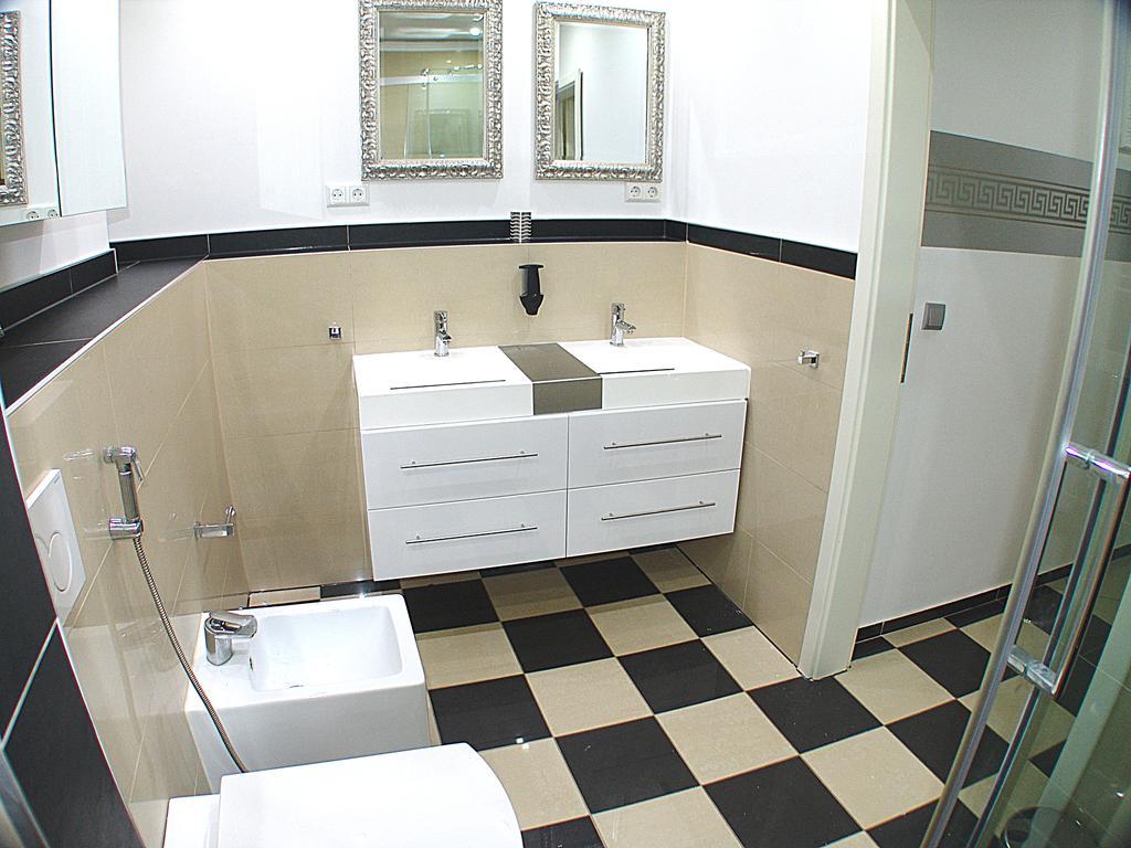 Villaci Business Apartments Лаймен Екстериор снимка