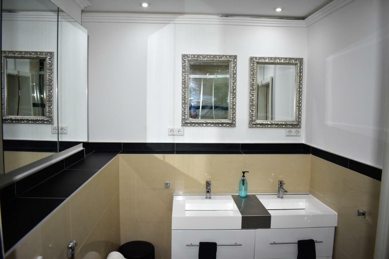 Villaci Business Apartments Лаймен Екстериор снимка