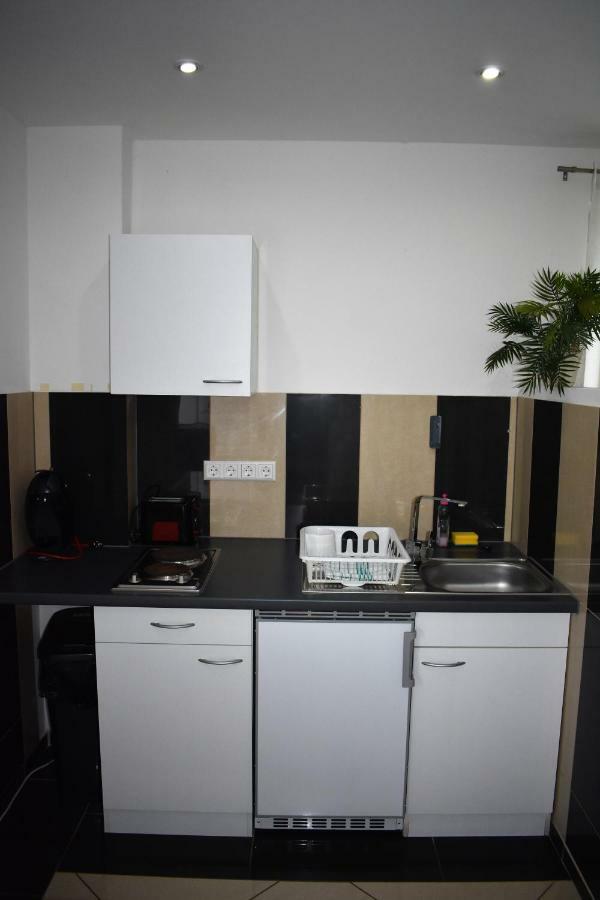 Villaci Business Apartments Лаймен Екстериор снимка